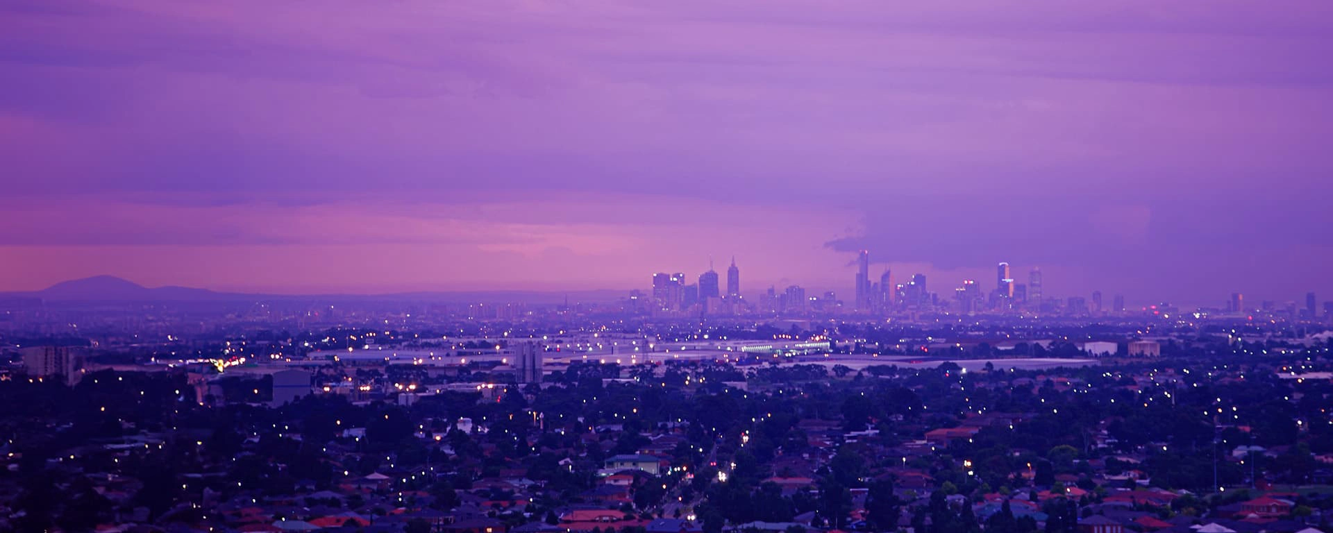 img-fullwidth